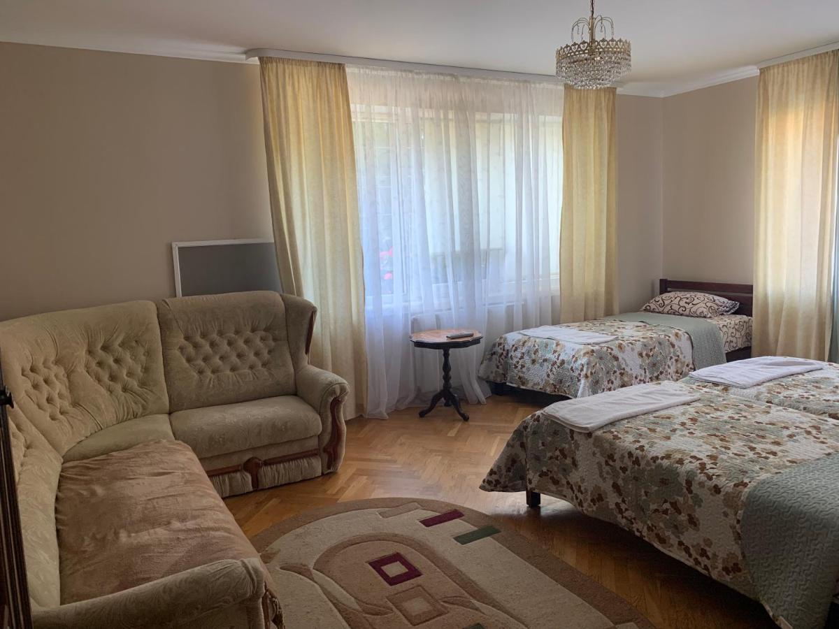 Celebrity Vila Kamianets-Podilskyi Exterior foto