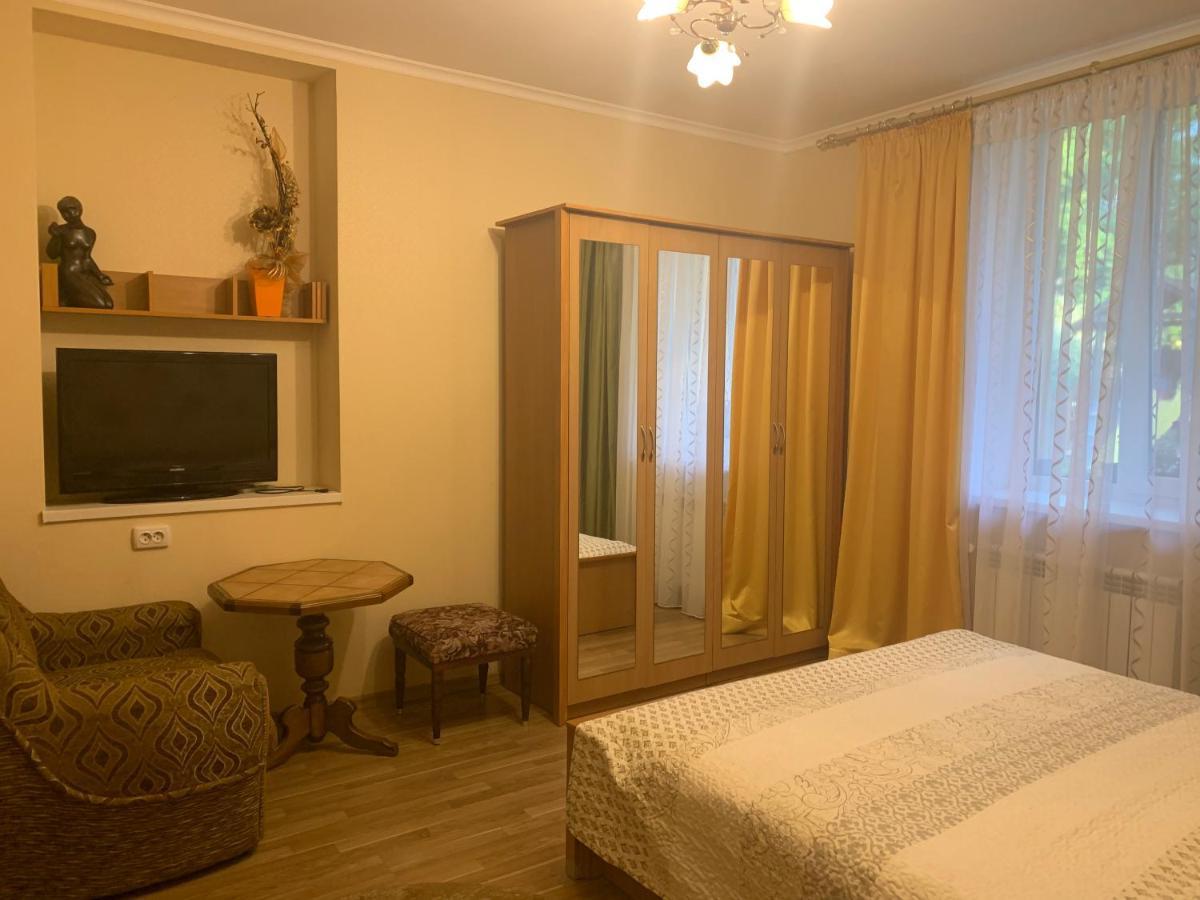 Celebrity Vila Kamianets-Podilskyi Exterior foto