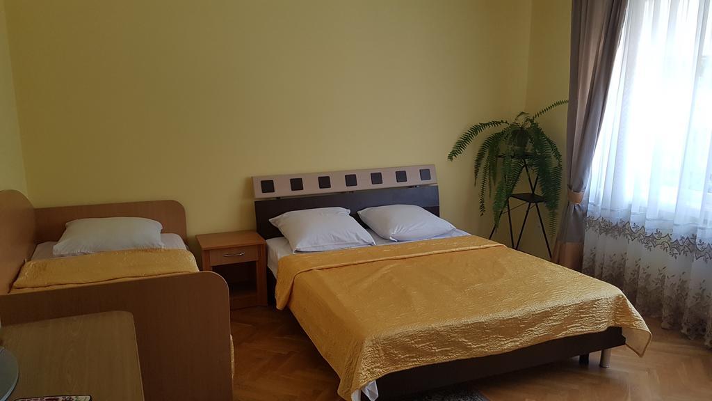 Celebrity Vila Kamianets-Podilskyi Exterior foto