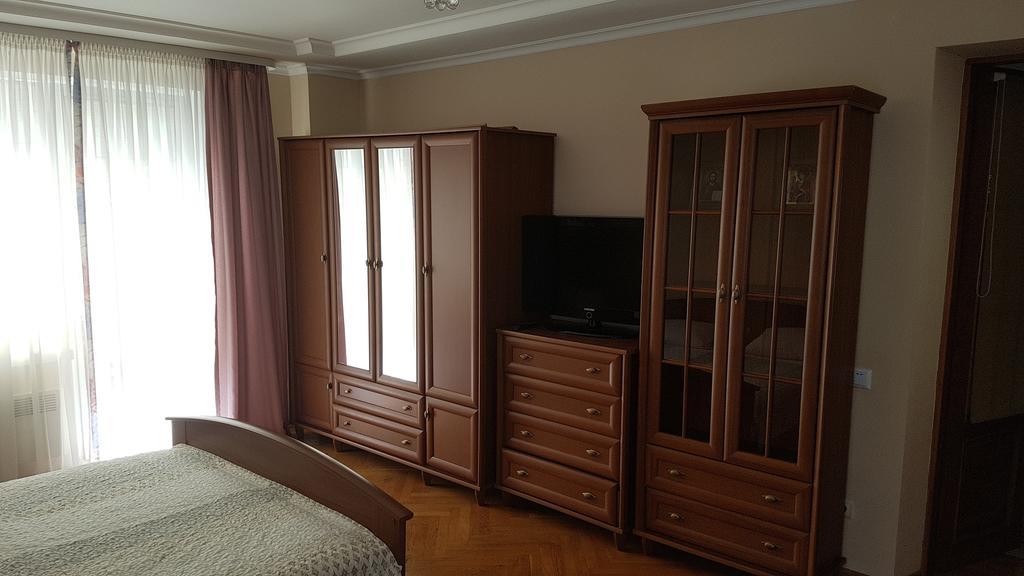 Celebrity Vila Kamianets-Podilskyi Exterior foto