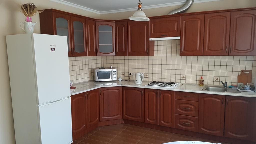 Celebrity Vila Kamianets-Podilskyi Exterior foto