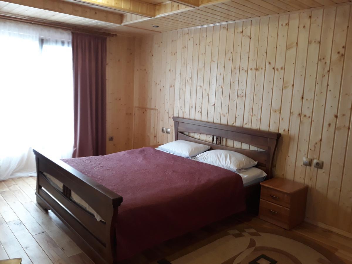 Celebrity Vila Kamianets-Podilskyi Exterior foto