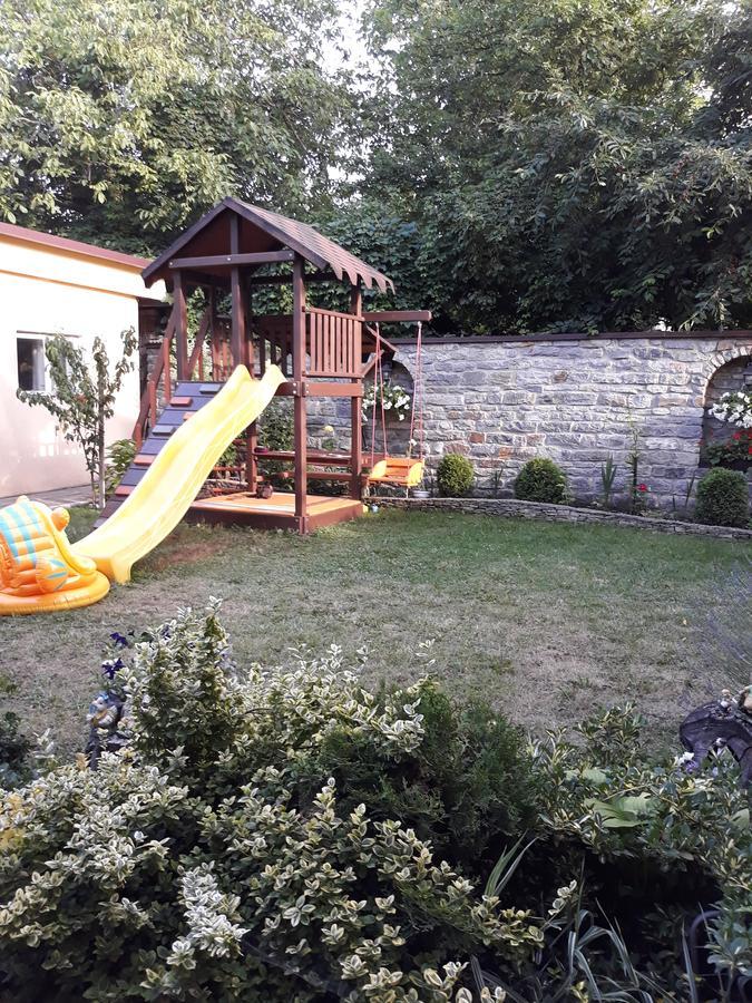 Celebrity Vila Kamianets-Podilskyi Exterior foto